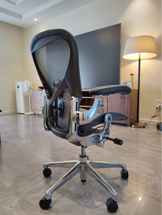 Aeron Chair - Mineral Polished Aluminium base/frame (12 Year Warranty)