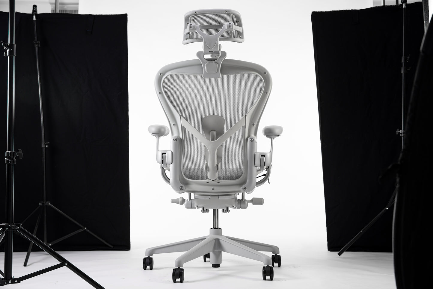 Aeron Chair - Mineral Satin Aluminium Base (12 Year Warranty)