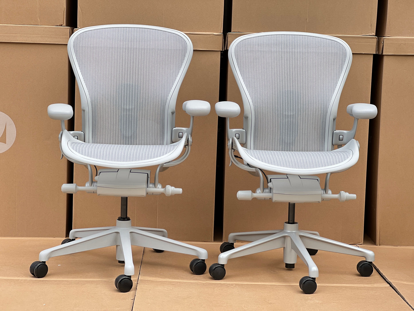 Aeron Chair - Mineral Satin Aluminium Base (12 Year Warranty)