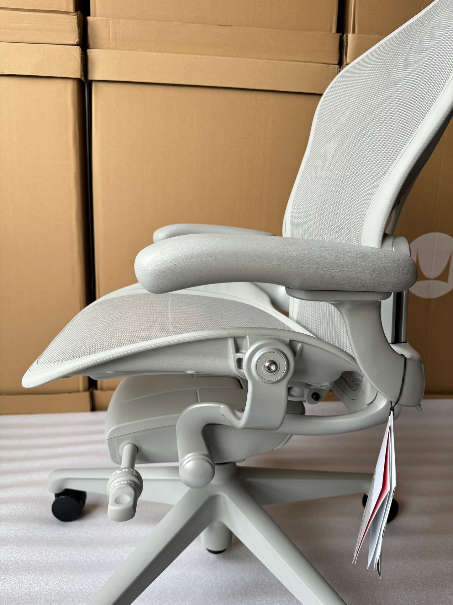 Aeron Chair - Mineral Satin Aluminium Base (12 Year Warranty)